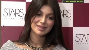 'Actress Ayesha Takia At The Grand Opening Of Stars Cosmetics Brand Store and Academy'