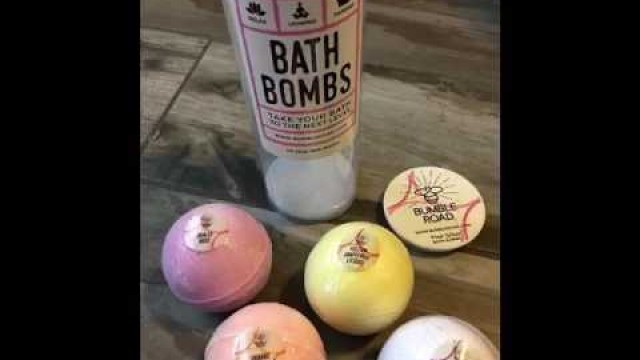 'Luxury Bath Bombs (Set of 4)'