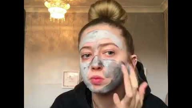 'Musically\'s Bobbiebxtch using The Bubble Mask by Give Me Cosmetics'