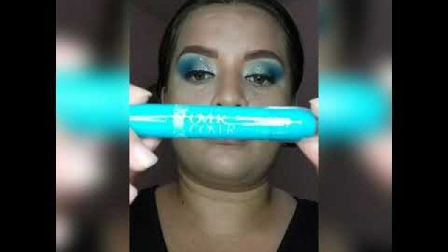 'Maquillaje Azul Para Navidad // Paleta Colección Hello Kitty de Pink Up Cosmetics.'