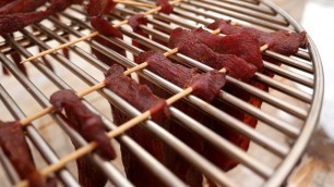 'How to smoke Beef Jerky - Beef Jerky Recipe'