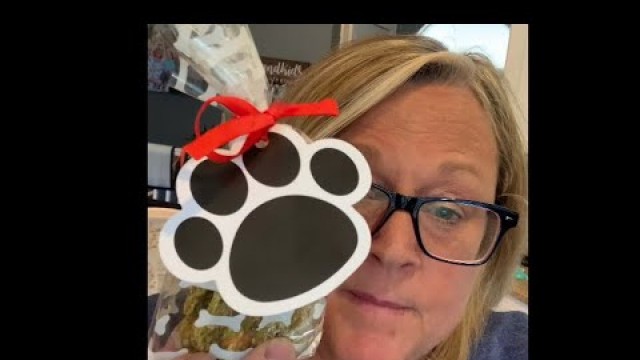 'HOMEMADE DOG TREATS USING SPINACH,CARROTS,SWEET POTATOES'