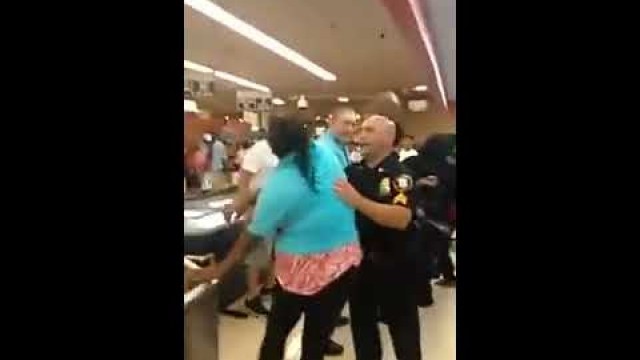 'FAT BITCHES FIGHTING  IN SHOP RITE'