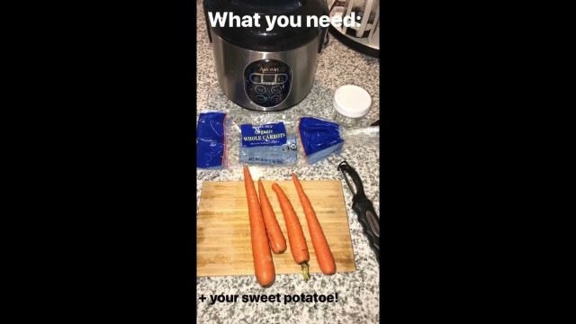 'Homemade Baby Food Recipe: Carrots & Sweet Potatoes'