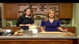 'Chanukkah Quick Tip- How to Grate Potatoes {News12 Connecticut}'