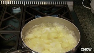 'You\'re Doing It All Wrong - How to Make Mashed Potatoes'