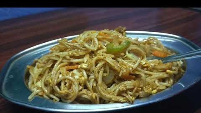 'Egg Noodles in Tamil | Fast Food recipe | Indian Street Food | Indo Chinese recipe | முட்டை நூடில்ஸ்'