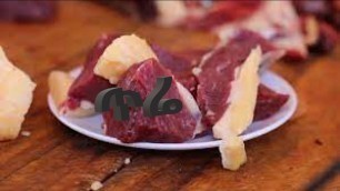 'how to eat ethiopian raw meat (መልካም የተንሳኤ በአል)'