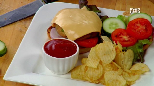 'Burger with Soya Nuggets - Mummy Ka Magic'