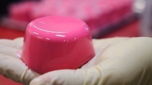 'Lush How It\'s Made: Pink Custard Shower Jelly'