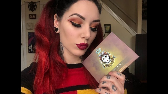 'MeeshaLou Cosmetics | Queen Bee Palette Review by Cervena Fox'