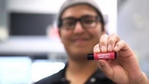 'Lush How It\'s Made: Strawberry Bombshell Lip Tint'