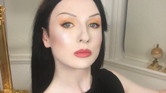 'SEAMLESS YELLOW MAKEUP TUTORIAL | JOHN MACLEAN'