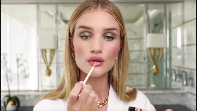 Get Ready with Hourglass: Rosie Huntington-Whiteley | Hourglass Cosmetics