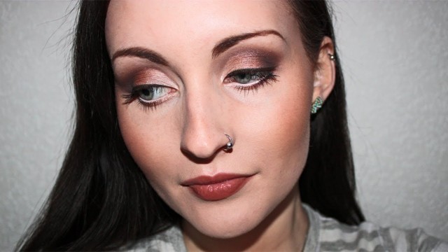 'Sunsets & Night Skies - Stila Makeup Tutorial'