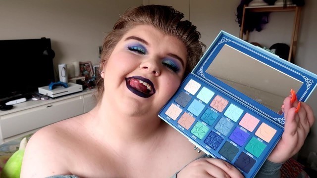 'JEFFREE STAR COSMETICS BLUE BLOOD EYESHADOW PALETTE REVIEW ! | Chloe Benson'