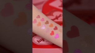 '#kyliecosmetics New Valentine’s Collection! 