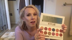 'Glamour Gurl Guide- Kylie royal peach pallet Real vs. Fake!!!'