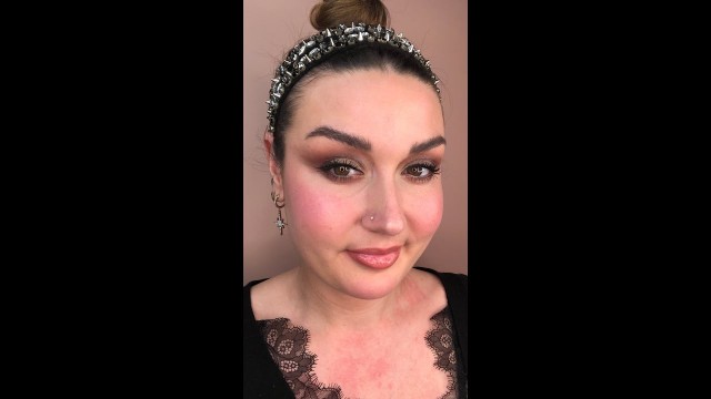 'ZOEVA | Get Ready With Lisa - Holiday Party Look'