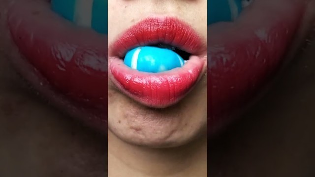 'Blue Candy #asmr #mukbang #eating #bichbich #shorts #117'