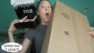 'What is in these BOXES?! Mystery UNBOXING... (Kylie Cosmetics, Mystery Box ) | Shopping & Hauls'