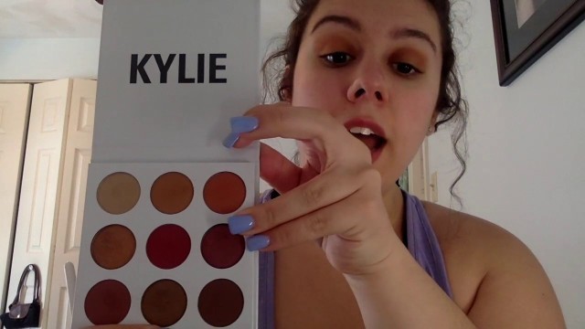 'Kylie Burgundy Palette Tutorial'