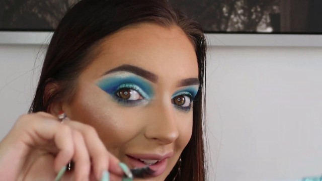 'JEFFREE STAR COSMETICS BLUE BLOOD FIRST IMPRESSIONS'