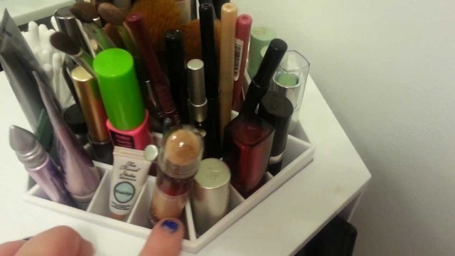 'Make up storage'