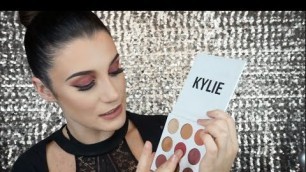 'KYLIE COSMETICS Burgundy Palette Review | Beautifoles'