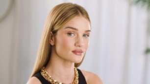 How To Master A Natural Complexion with Rosie Huntington-Whiteley | Hourglass Cosmetics