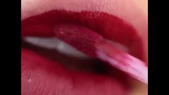 'Kylie Jenner New Birthday Minis Matte Set & Velvet Set Swatches !!!'