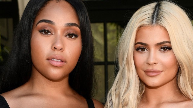 'Kylie Jenner BEGGING Jordyn Woods To Come Back!'