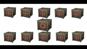 'Unboxing 10 cosmetics crates in TF2'