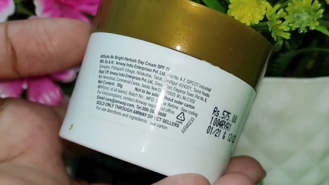 '|| Amway Attitude Be Bright  Herbals Day Cream SPF 15 || Review...'