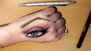 'Jawbreaker Palette Hand makeup art'