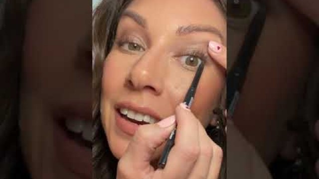 '3 Product Beauty: Everyday Eye Edition | Eye Makeup Tutorials | Bobbi Brown Cosmetics'