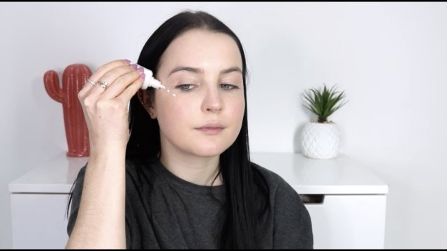 'How To: Highlighting with See The Light Strobing Cream | DB Cosmetics'