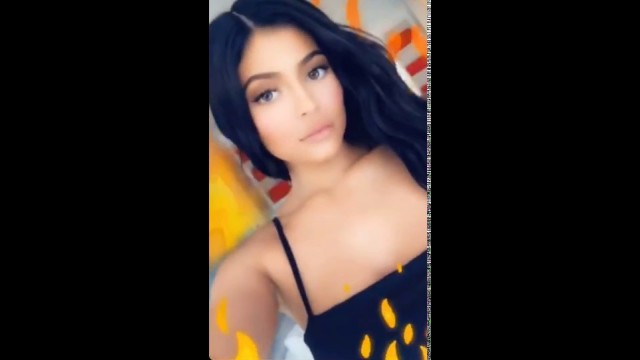 'Kylie Jenner\' reaction to Jordyn on Red Table Talk!'