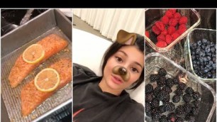 'Kylie & Jordyn cooking Salmon | Kylie Jenner Instagram Stories 1/29/19'