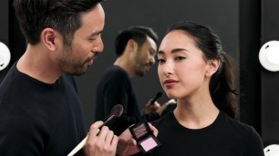 'Bobbi Brown   How To Natural Flush with Blush'