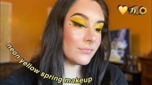 'Neon Yellow Spring Makeup: How To Make Eyeshadow POP'