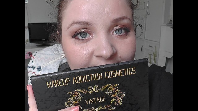 '♥ Smoky marron avec makeup addiction cosmetics palette Vintage'