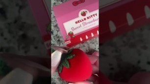 'Hello Kitty Makeup Sponge 