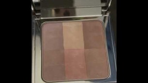 'Bobby Brown Brightening Nudes powder'